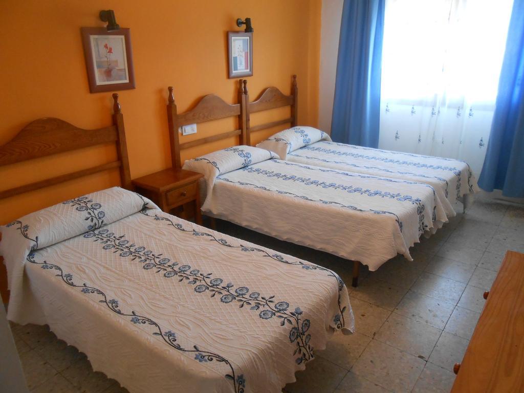Hostal Avenida Arenas de San Pedro Δωμάτιο φωτογραφία