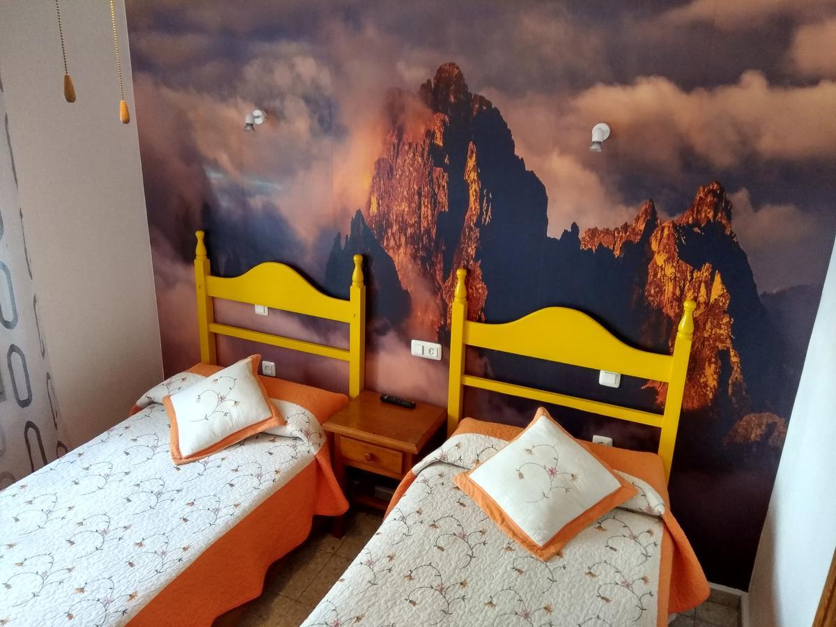 Hostal Avenida Arenas de San Pedro Εξωτερικό φωτογραφία