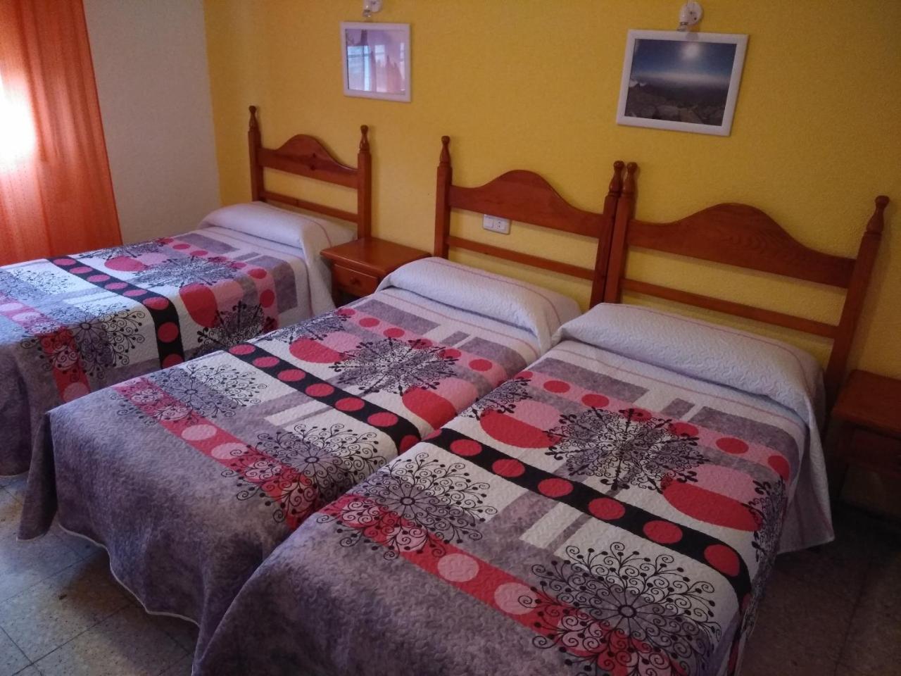 Hostal Avenida Arenas de San Pedro Εξωτερικό φωτογραφία